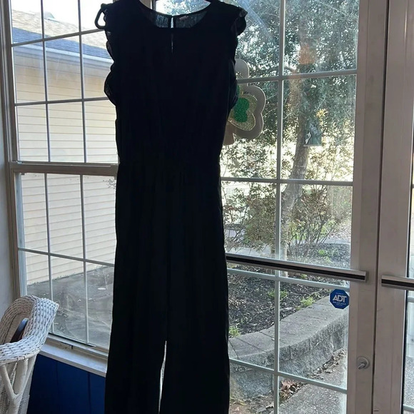 Black Pants Ruffled Jumpsuit by Old Navy sSize small - Picture 14 of 17